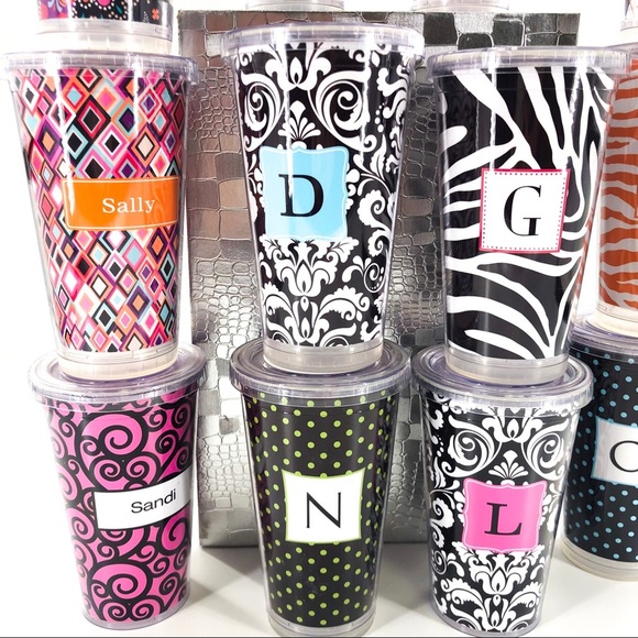 🌷 Bright Color Acrylic Tumbler w/ Straw - Picture 2 of 6